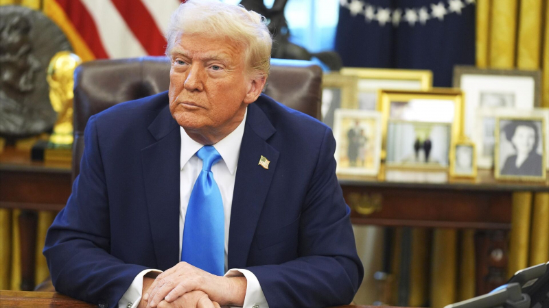 Трамп подписал указ о пошлинах на товары из Китая для борьбы с наркотиками