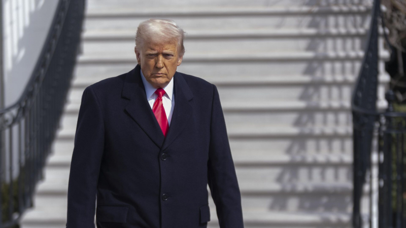 Трамп заявил, что чуть не плачет при виде названия "Залив Америки" на карте