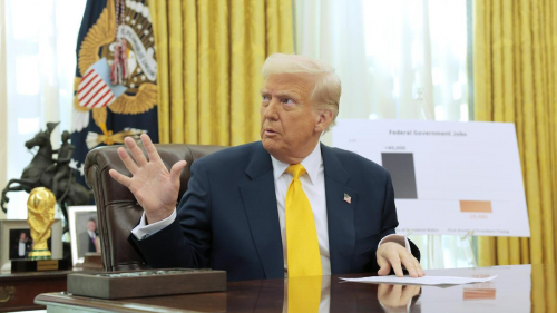 "Мы можем быть богаче любой страны": Трамп объяснил, зачем ввел тарифы на весь импорт в США