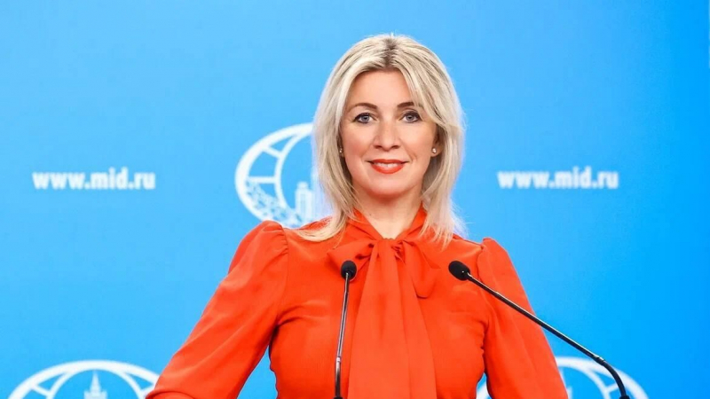 Захарова оценила намерение Зеленского пригласить лидеров ЕС в Киев на 9 мая