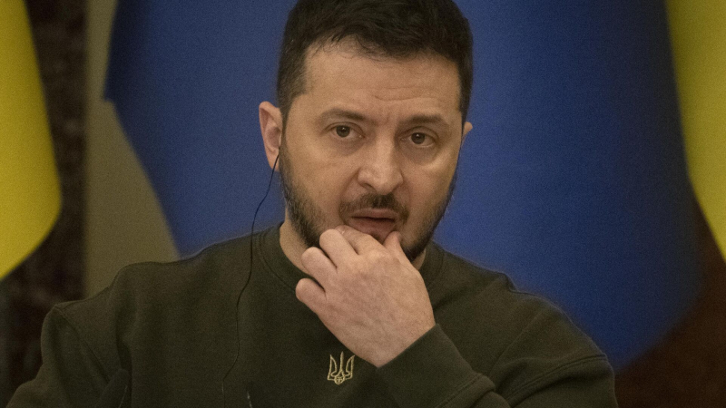 Зеленский может частично принять предложение о перемирии, заявил эксперт