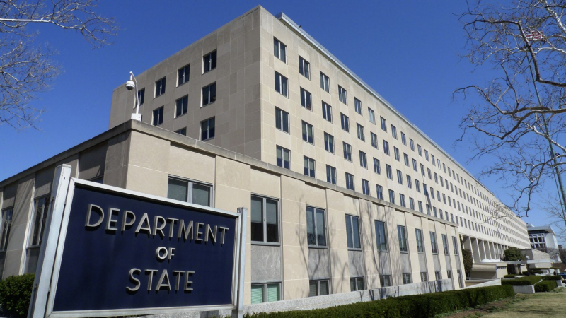 США больше не будут посредниками в украинском конфликте, заявили в госдепе